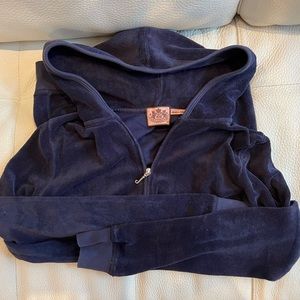 JUICY COUTURE navy sweater 

size M 

unworn juicy couture sweater
